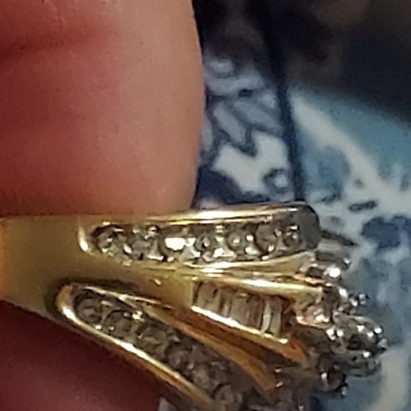 💎💍10K Yellow Solid Gold Diamond Vintage Cluster Ring  6.06 Grams - Picture 4 of 16